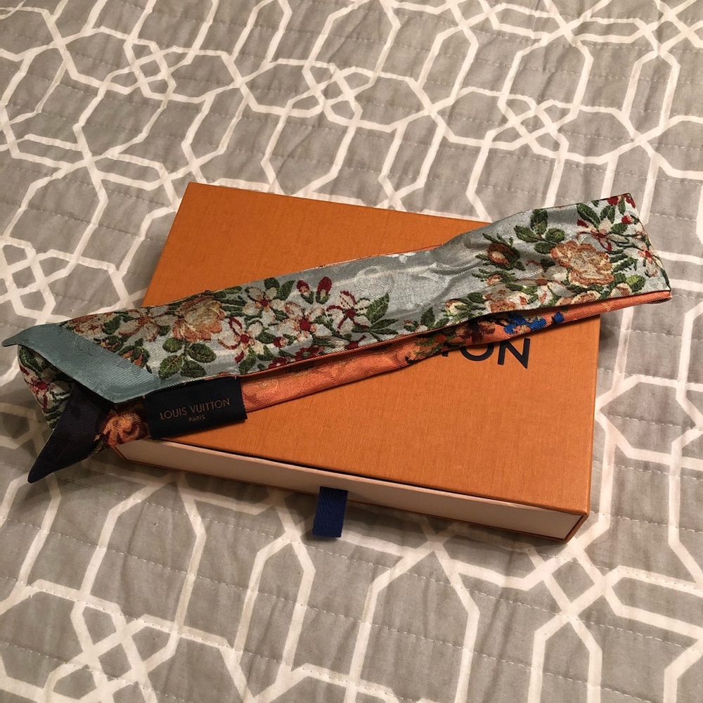 Louis Vuitton Monogram Flowers XVII BB Bandeau